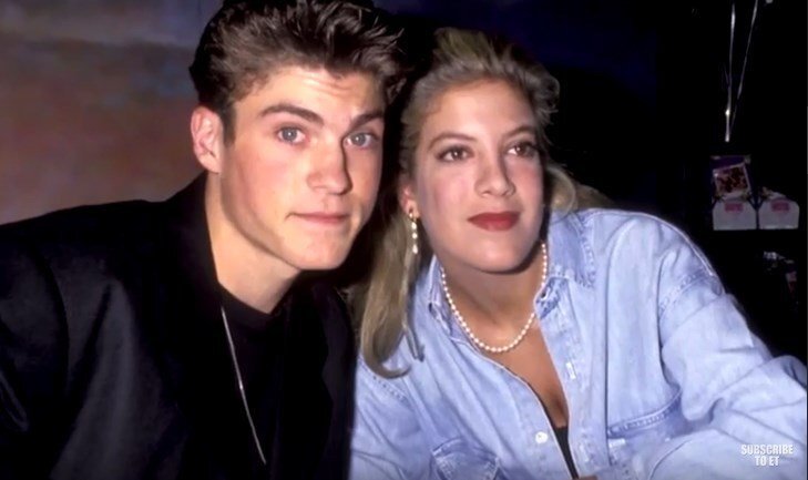 Звезды сериала «Беверли-Хиллз 90210» Брайан Остин Грин и Тори Спеллинг / Фото: Fox Network