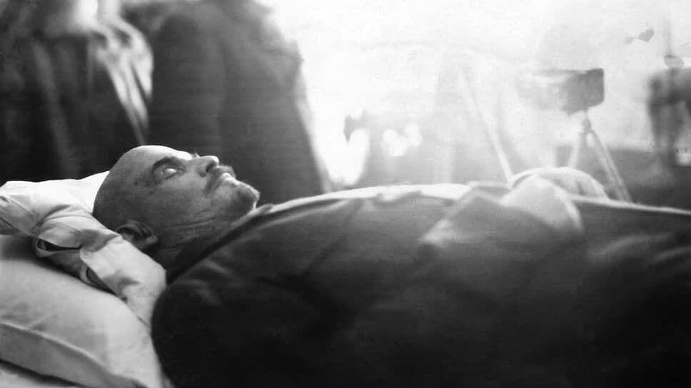 Фото: Петр Оцуп / Фотоархив журнала «Огонек»📷Владимира Ленина не стало в 18:50, понедельник, 21 января 1924 года