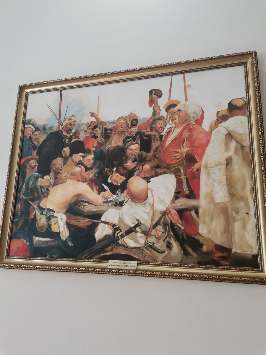 художники русского музея. главный художник музея. школьный музей художника кострикина. экскурсия для глухих. музейный художник.