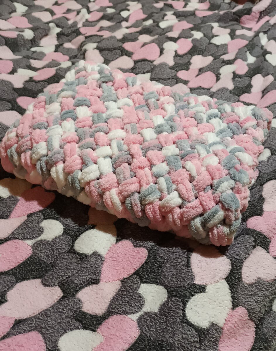 Готовый плед. Фото автора