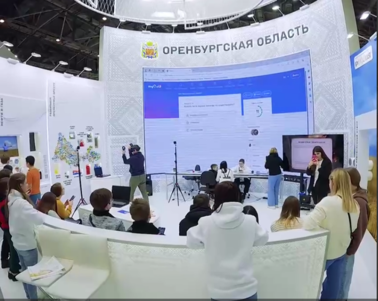    Выставка очень крутая. Паслер поделился видео с форума «Родные-Любимые», стенд Оренбуржья Белов Михаил Александрович