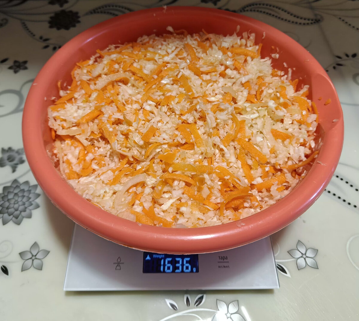 блюда из капусты белокочанной. маринованная капуста. блюда из маринованной капусты. воздушная капуста в духовке. капуста кусками.