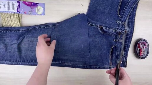 бахрома на джинсах своими. джинсовая бахрома своими руками. обрезанные джинсы. красиво обрезать джинсы. джинсы diy.