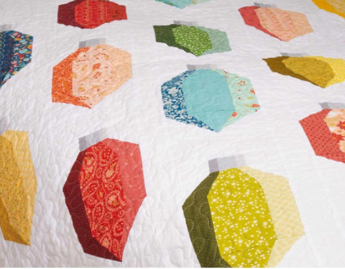 Тесселяция пэчворк. Пэчворк техника 3д. Квилты пэчворк 3д муханова. Пэчворк блок барджелло. Лоскутное шитье 3д кубы.