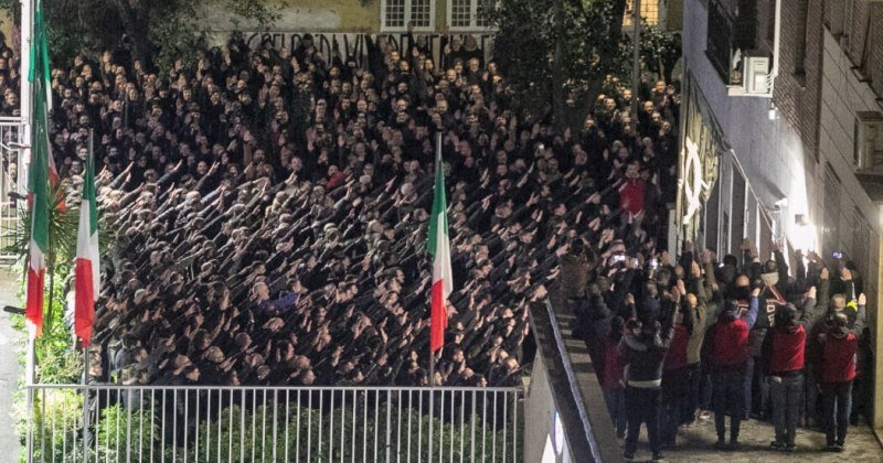    Это к войне. Соцсети о реабилитации в Италии фашистского приветствия