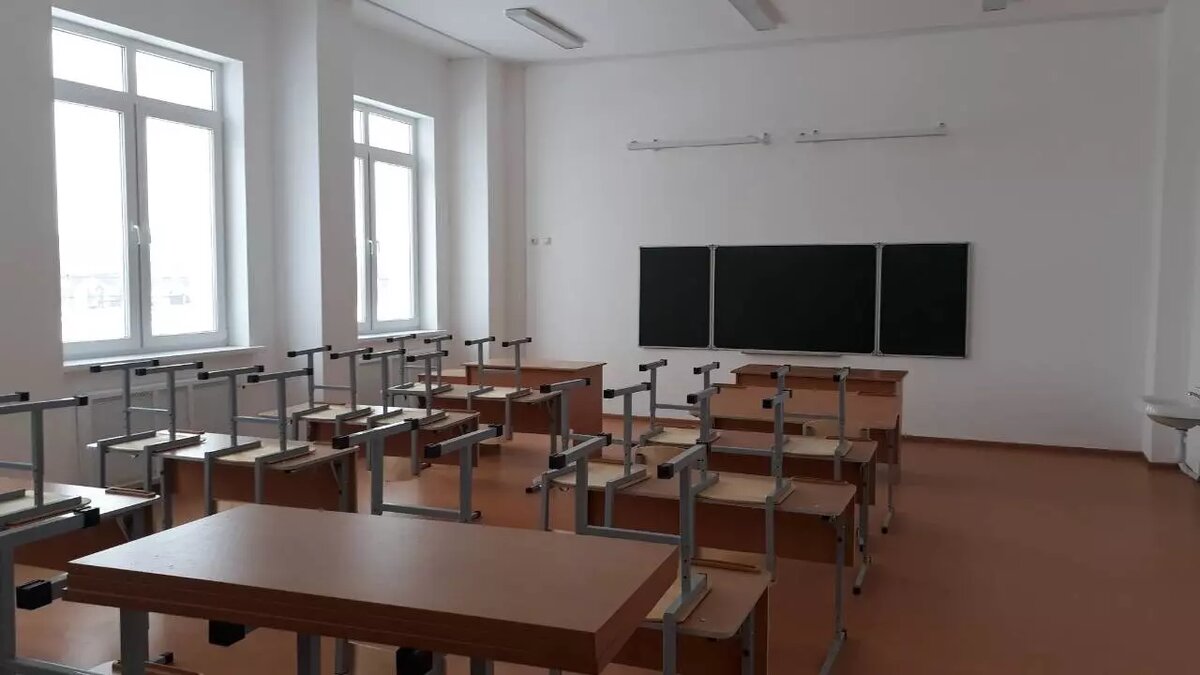     До особого распоряжения в удмуртской столице продлен режим свободного посещения в школах и учреждениях дополнительного образования. Об этом заявил глава Ижевска Дмитрий Чистяков.