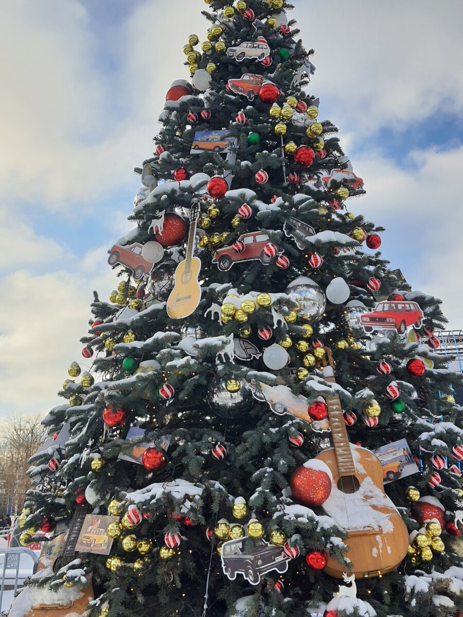 москва гум 2022 год. вегас кунцево москва торговый центр. кунцево плаза новый год. вегас кунцево каток. елка в кунцево.