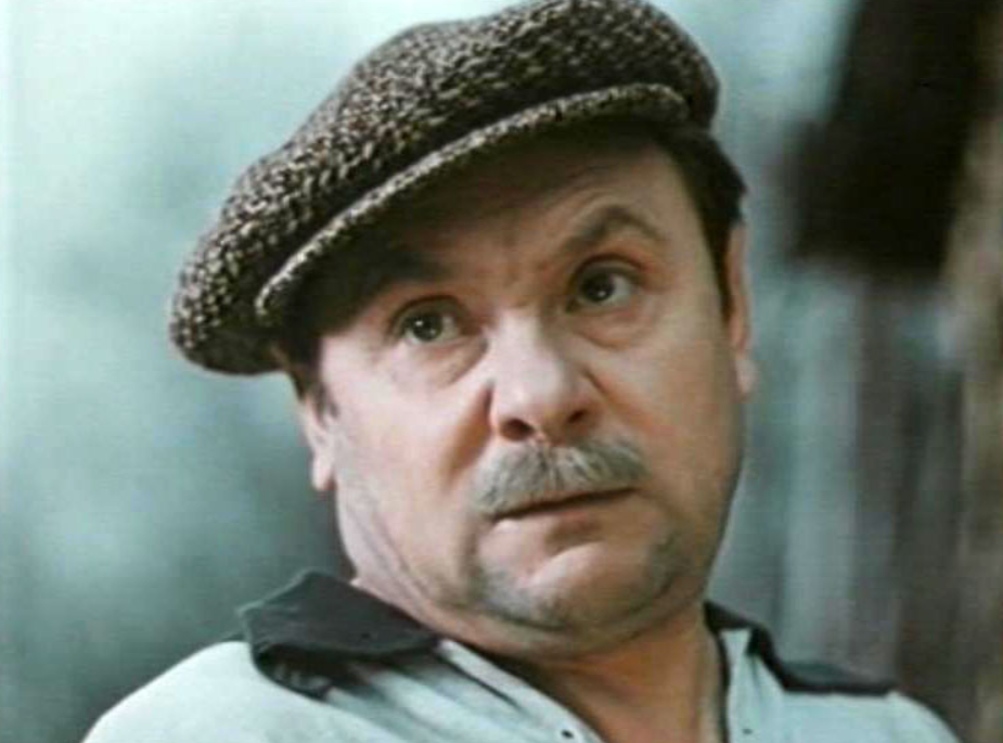 Николай Трофимов в фильме "Африканыч"