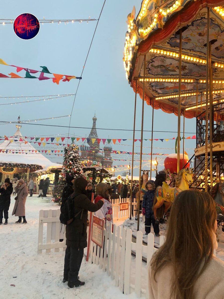 Елка г севастополь нахимова 2022. Новогодняя елка харьков. Елка екатеринбург 2021. Елка донецк. Киевская елка 2014.