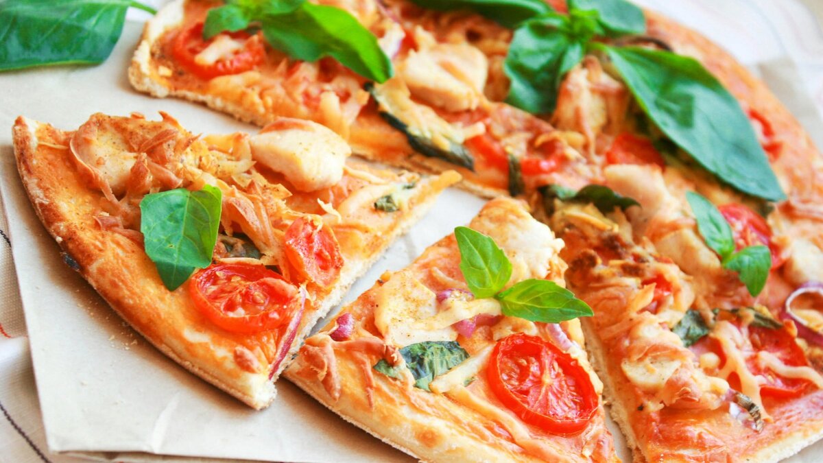 Красивая пицца для детей. Полезна ли пицца. Пицца и кофе. Полезна ли пицца. Самая красивая пицца.