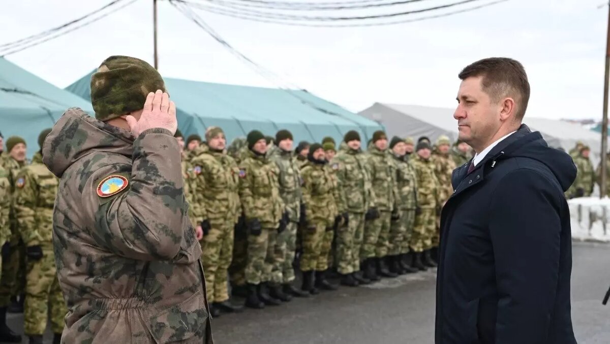 В Белгороде наградили ополченца, спасшего 30 декабря пятерых раненных |  Бел.Ру | Дзен