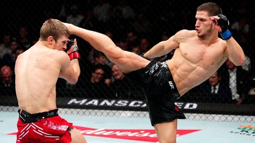     Бойцы UFC Арнольд Аллен и Мовсар Евлоев Gettyimages.ru Jeff Bottari / Contributor
