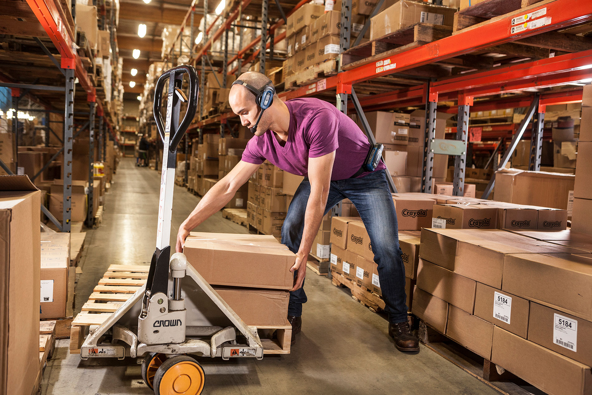 Как правильно написать в течении суток. Перерывы в течение рабочего дня. В течении года или в течение года как правильно. Работа в течении года. Работа в течении года.