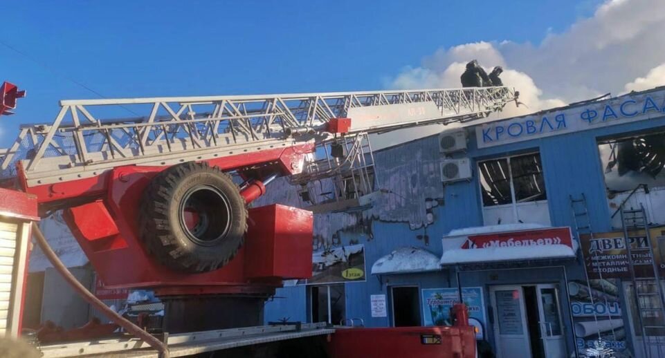 Пожар заречье вышневолоцкий район. Сгорел дом деревня дорки вышневолоцкий район тверская область. Горит d 4. Vsa honda civic 4d. Дом горит.