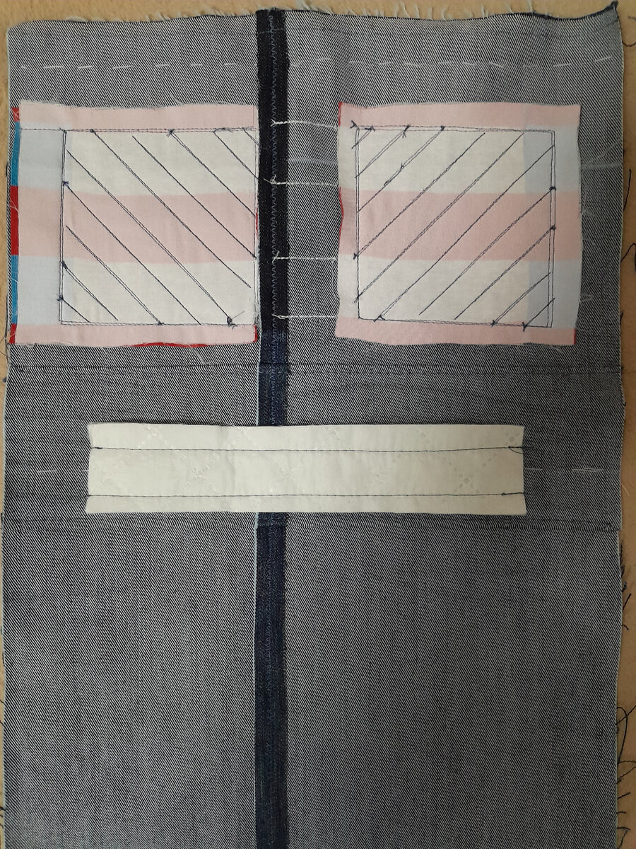 Детская джинсовая юбочка из старых джинс. Джинсовые вещи для детей. Детские юбочки из джинсы. Переделка из джинсов в сарафан для девочки. Детский джинсовый сарафан.