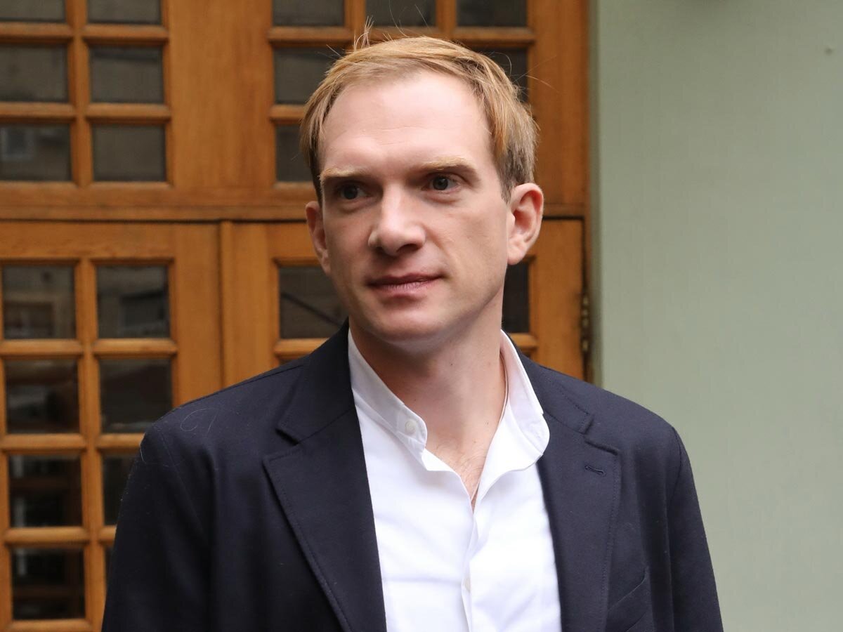 Андрей Бурковский