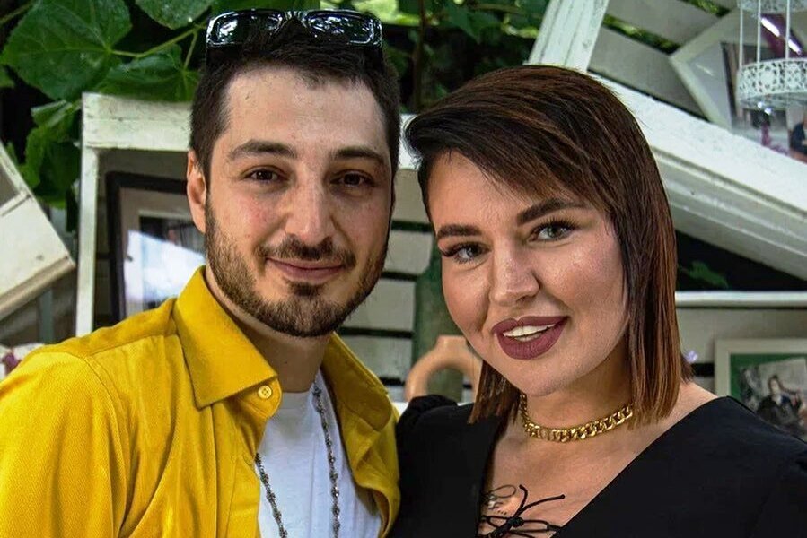 надя косых. хава заурбекова. почему джабраилова оставила фамилию. мисс чечни замира джабраилова. джабраилова комик.