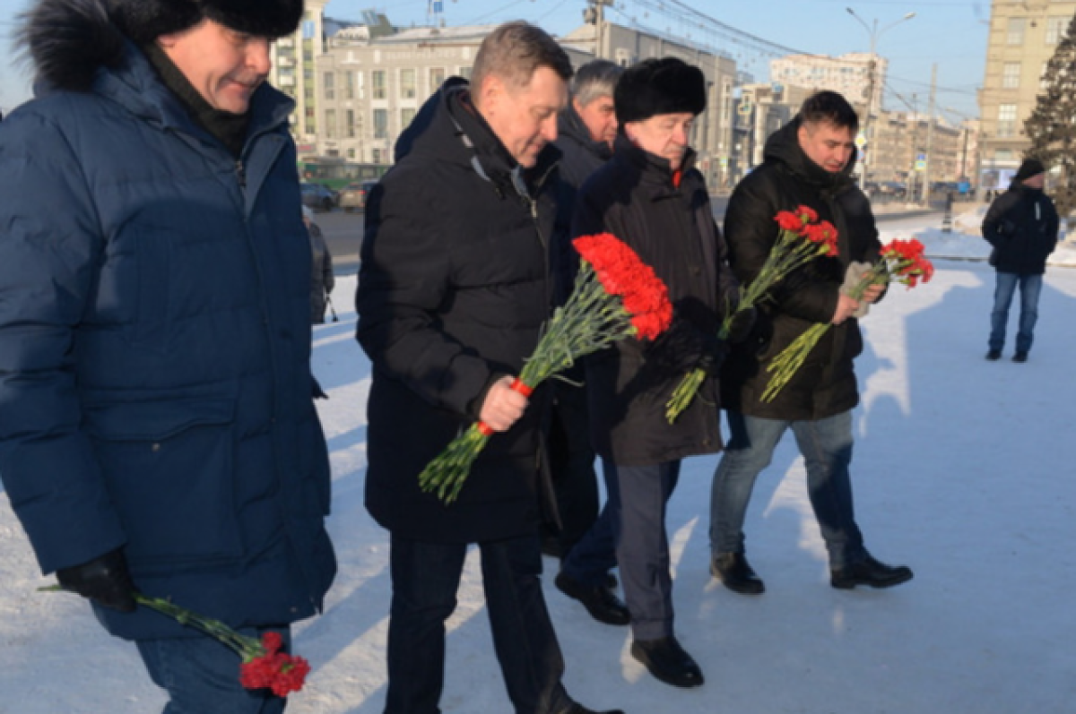    Экс-мэр Новосибирска Локоть принял участие в памятном мероприятии