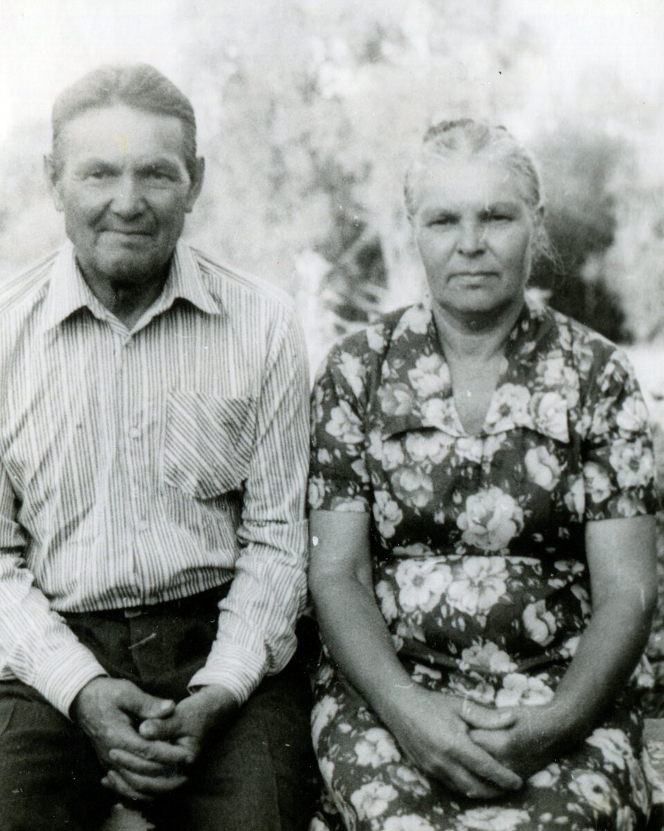 Дядя Иван и тётя Фея (фото 1988 года) 