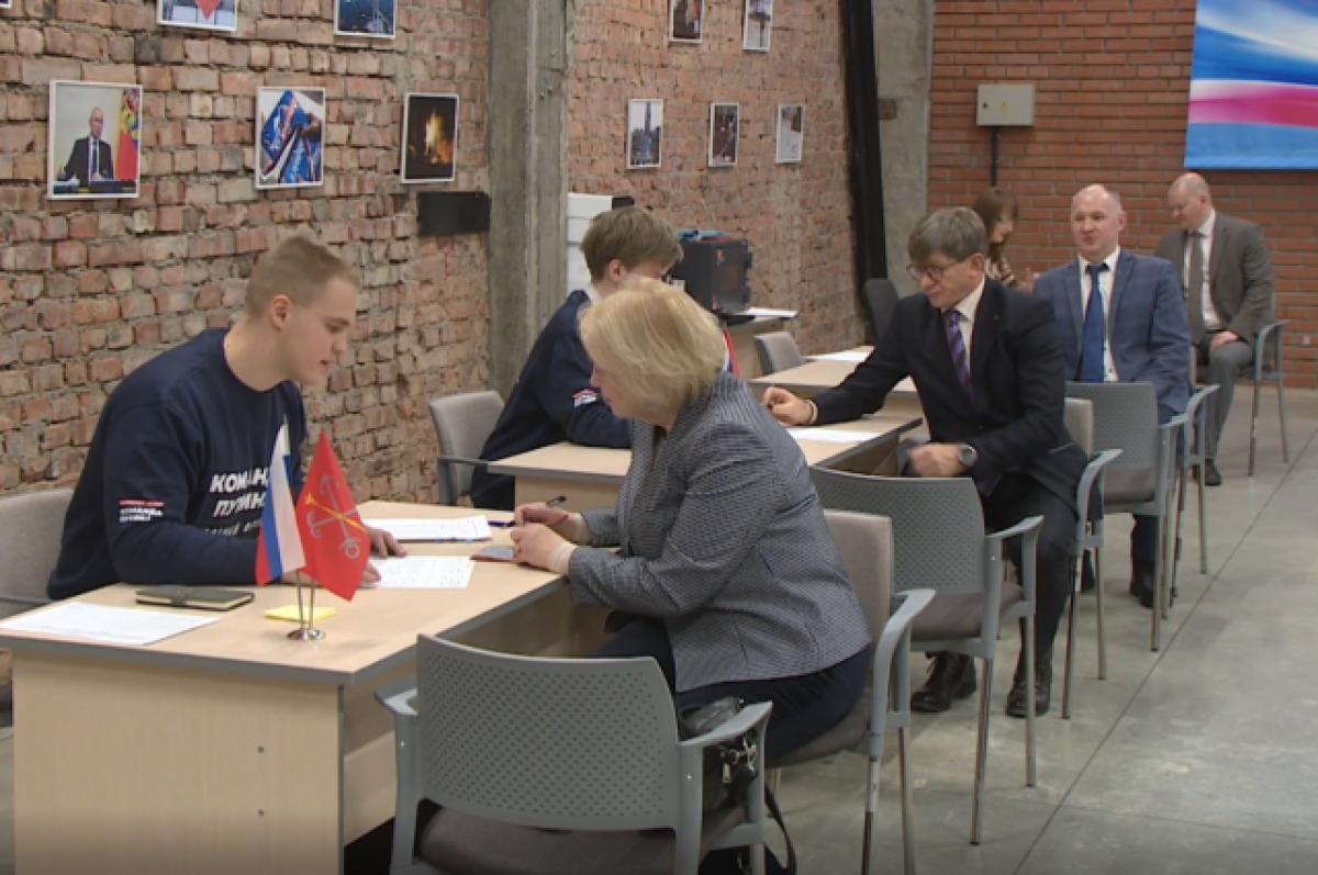    Машиностроители Петербурга поддержали выдвижение Путина на выборах главы РФ