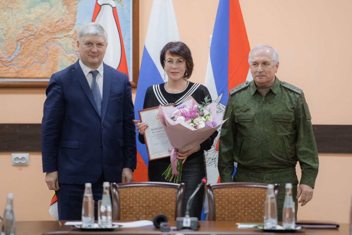    Воронежских волонтёров наградили за помощь участникам СВО
