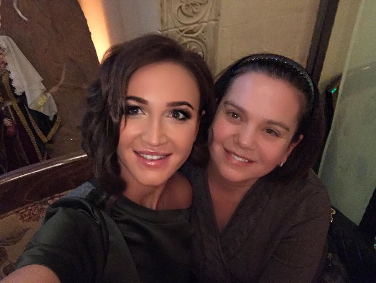 бузова сторис. бузова и давид манукян слив. фото ольги бузовой именно лицо. кто твой подписчик бузова. роман каграманов и бузова.