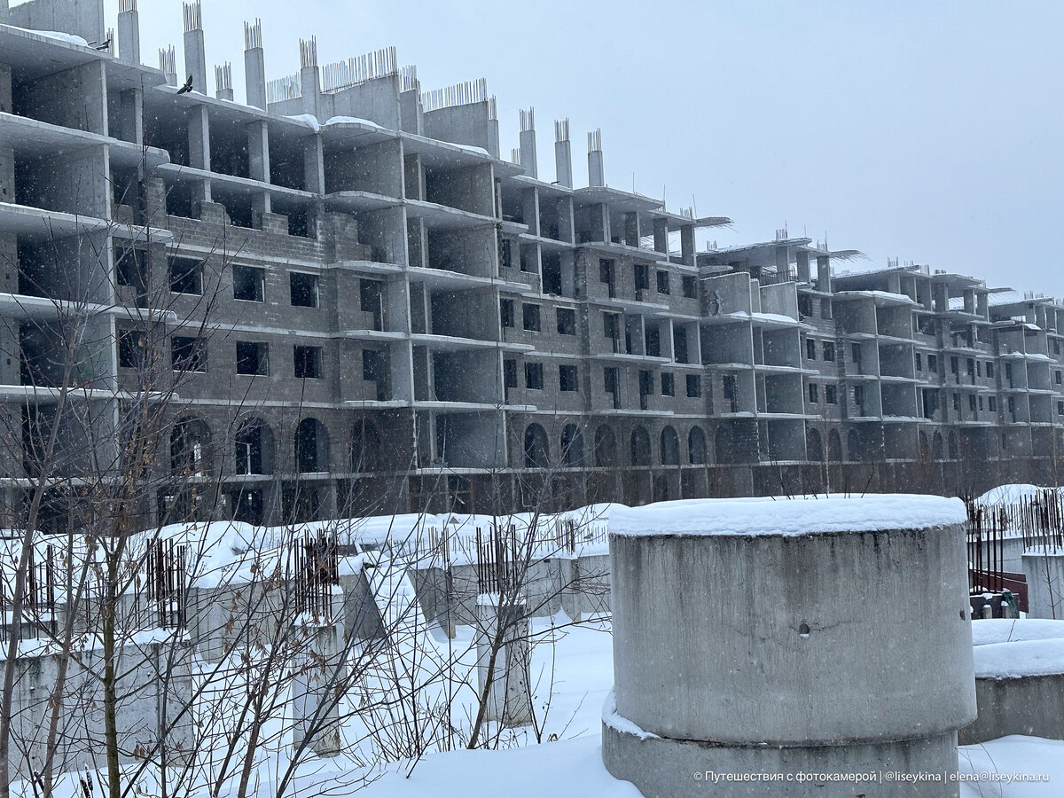 Памятник доверчивости и наглости: огромный заброшенный 