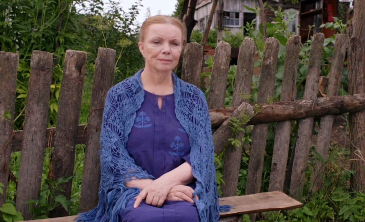 Кадр из фильма  Огород  Зоя- Валентина Теличкина 