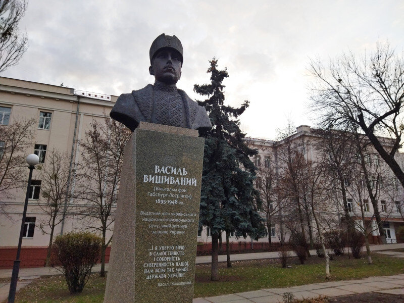 вена город памятники. статуя петру 1 в петербурге медный всадник. памятники историкам. памятники исторического типа. тысячелетие россии великий новгород 1862.