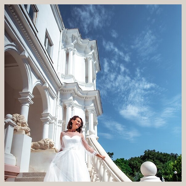 ваша свадьба самая самая. ваша свадьба самая самая. бросание букета с лентами. ваша свадьба самая самая. красивая свадебная церемония.