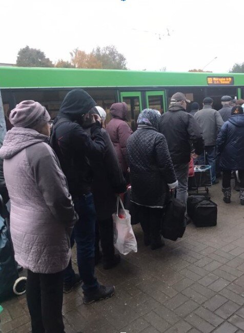 Расписание автобуса радуга. На каком автобусе доехать до радуги. Схема трк питер радуга. Расписание бесплатного автобуса. Автобус сипайлово-радуга расписание.
