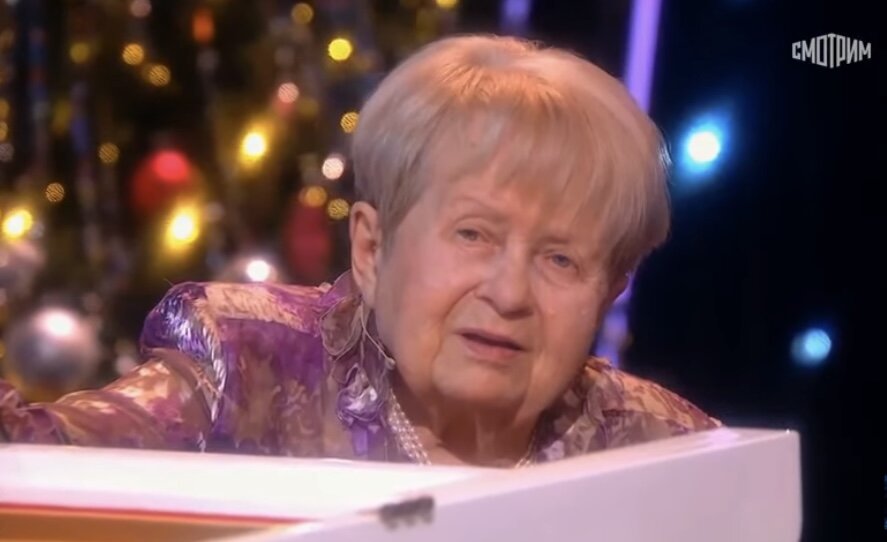 Александра Пахмутова на концерте