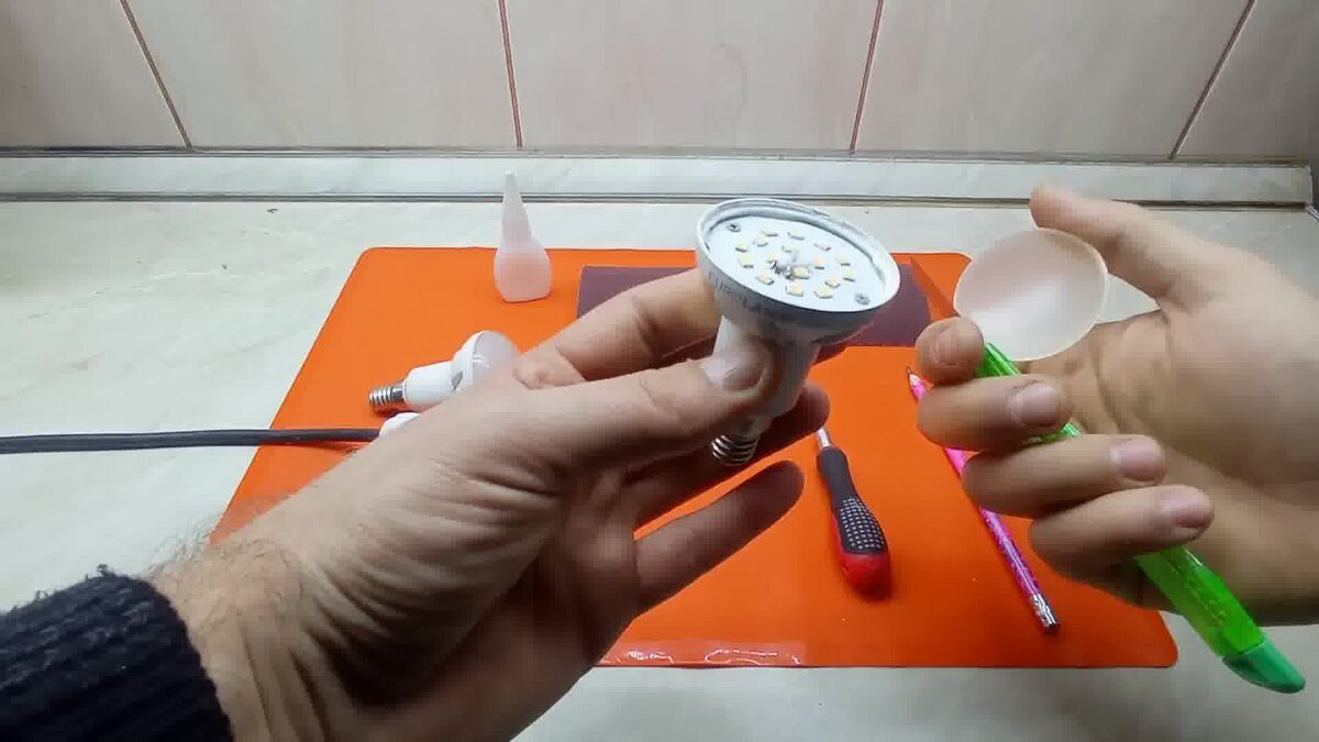 4v. какие диоды в лампочках. цоколь для галогенных ламп g4. маркировка лампа лед светодиодная. размеры смд светодиодов таблица.