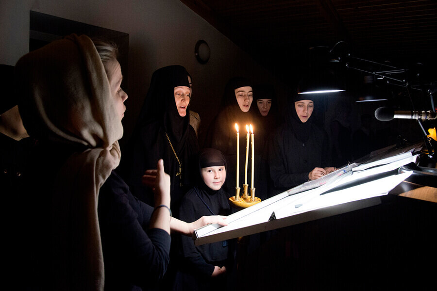 Христианские песни аккорды. Вижу бога каждый день ноты. Христианские ноты. Тексты христианских песен с аккордами. Славление ноты.