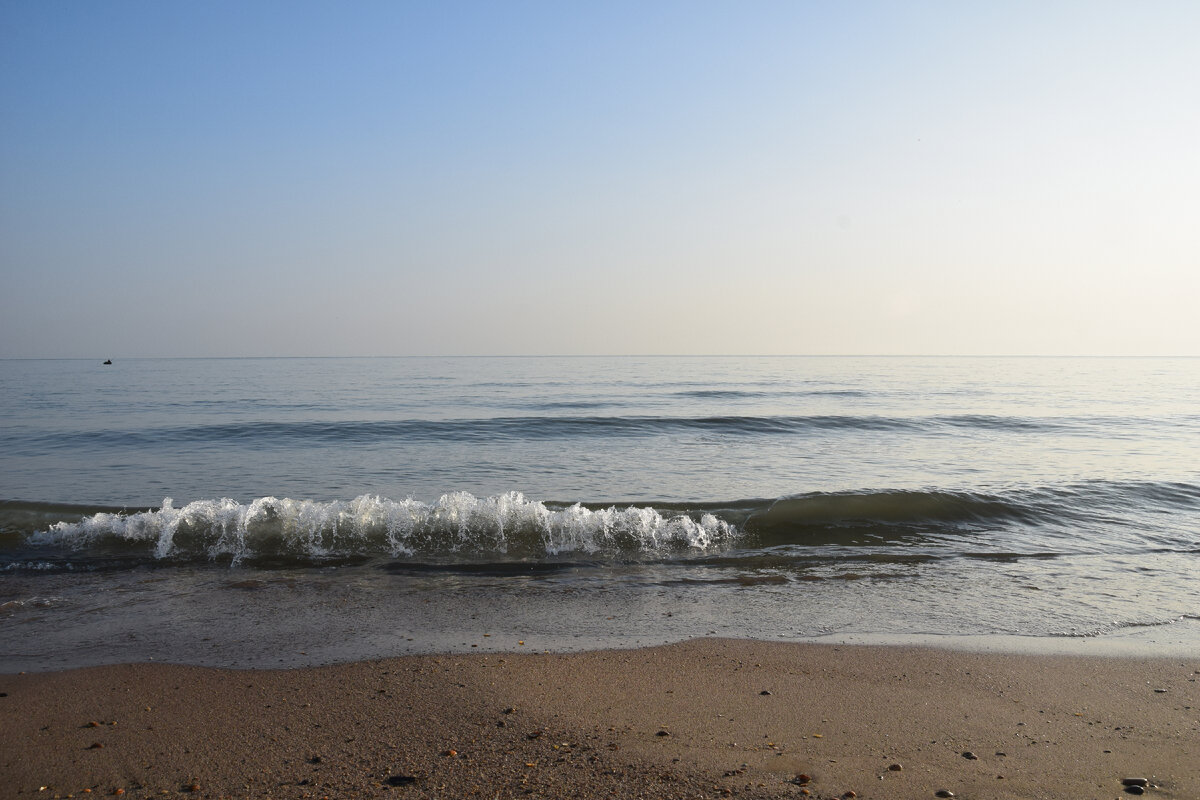 лучший отдых в дагестане на каспийском море. пляж в дербенте 2022. море в дагестане на каспийском. курорты дагестана. отели у каспийского моря дагестан.