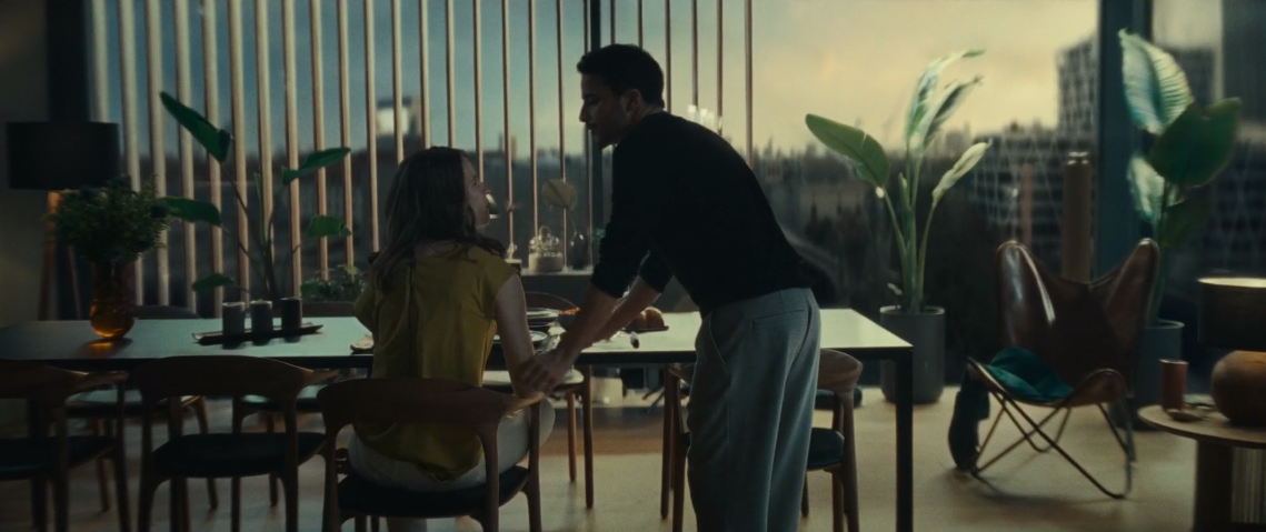 Кадр из фильма "Рай земной"