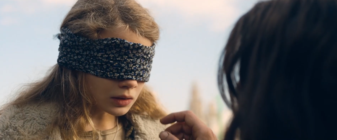 Кадр из фильма "Птичий короб: Барселона"