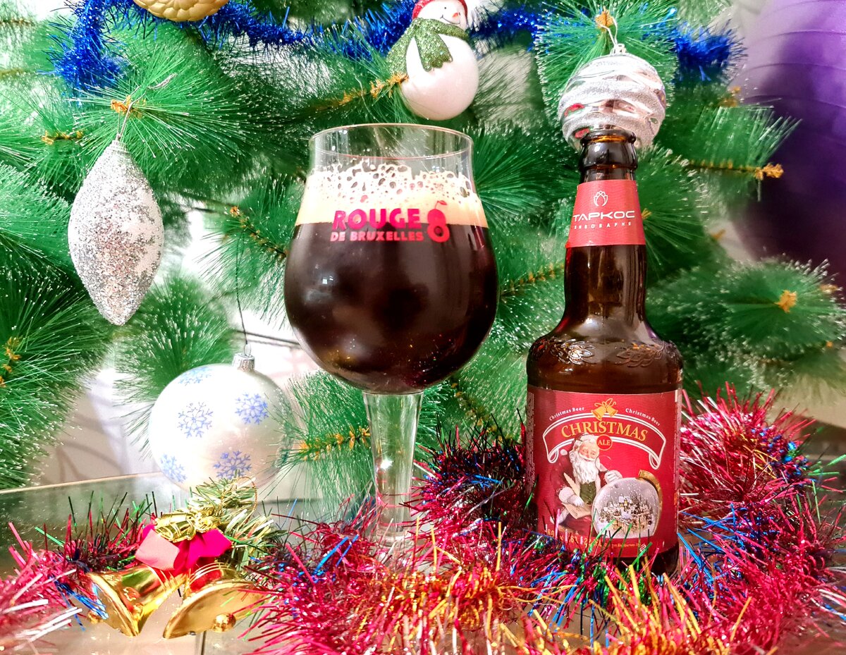 Показываю, как украсили наш подъезд к новому году под Christmas Ale от