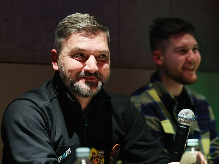     Дмитрий Сергеев на презентации команды
