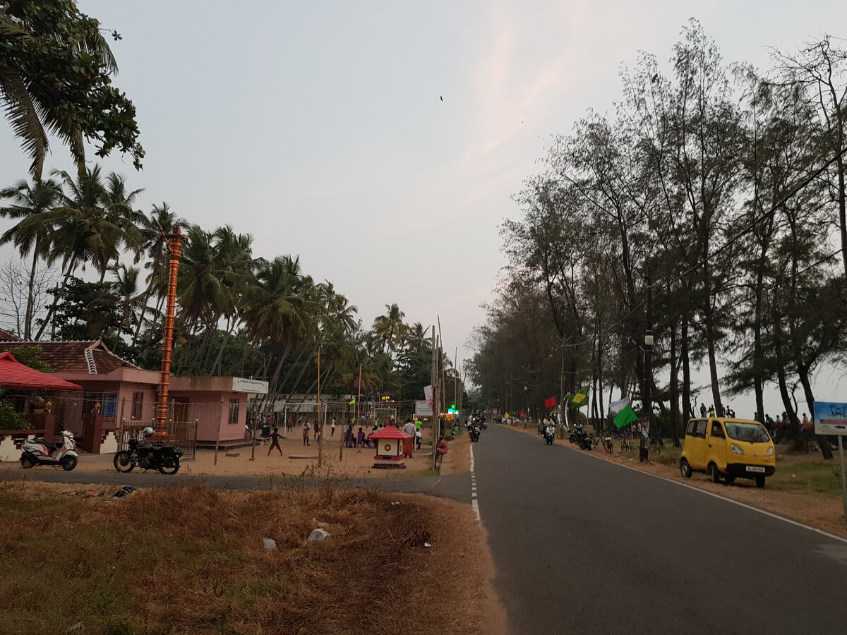 с палаткой на черное море. дикарями на море с детьми. отдыхаем дикарем. место отдыха дикарей. автокемпинг парус кабардинка.