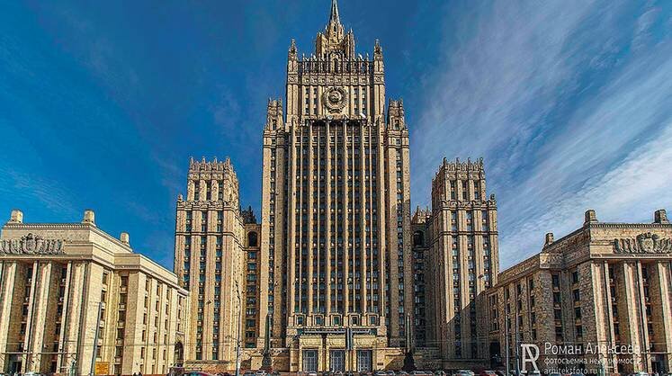     Непосредственный и незамедлительный ответ Рос сии очевиден: это зеркальные действия в отношении