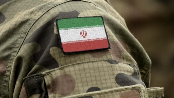    Иранский солдат расстрелял пятерых сослуживцев в Кермане Сергей Бунеев
