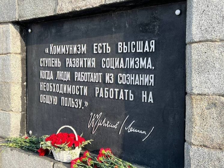 борис ванинский. снежный двор. мк в хабаровске. сергей орлов хабаровск школа. московский комсомолец хабаровск.