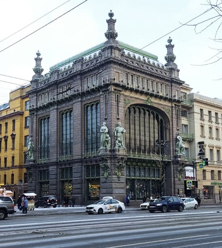 Фото автора. Он снова хочет на каникулы в СПб! 
