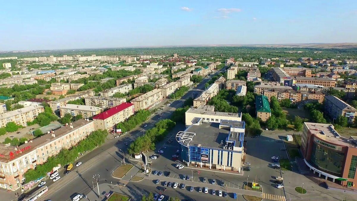 Орск на реке стоит город. Город Орск. Город Орск Оренбургская область центр. Орск центр города. Город Торску.