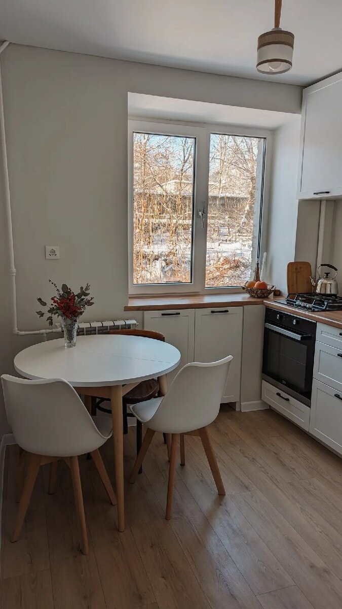 планировка кухни сверху. кухня 5 4 планировка. планировка кухни с воздуховодом. кухня 3. планировка кухни 5 на 4.