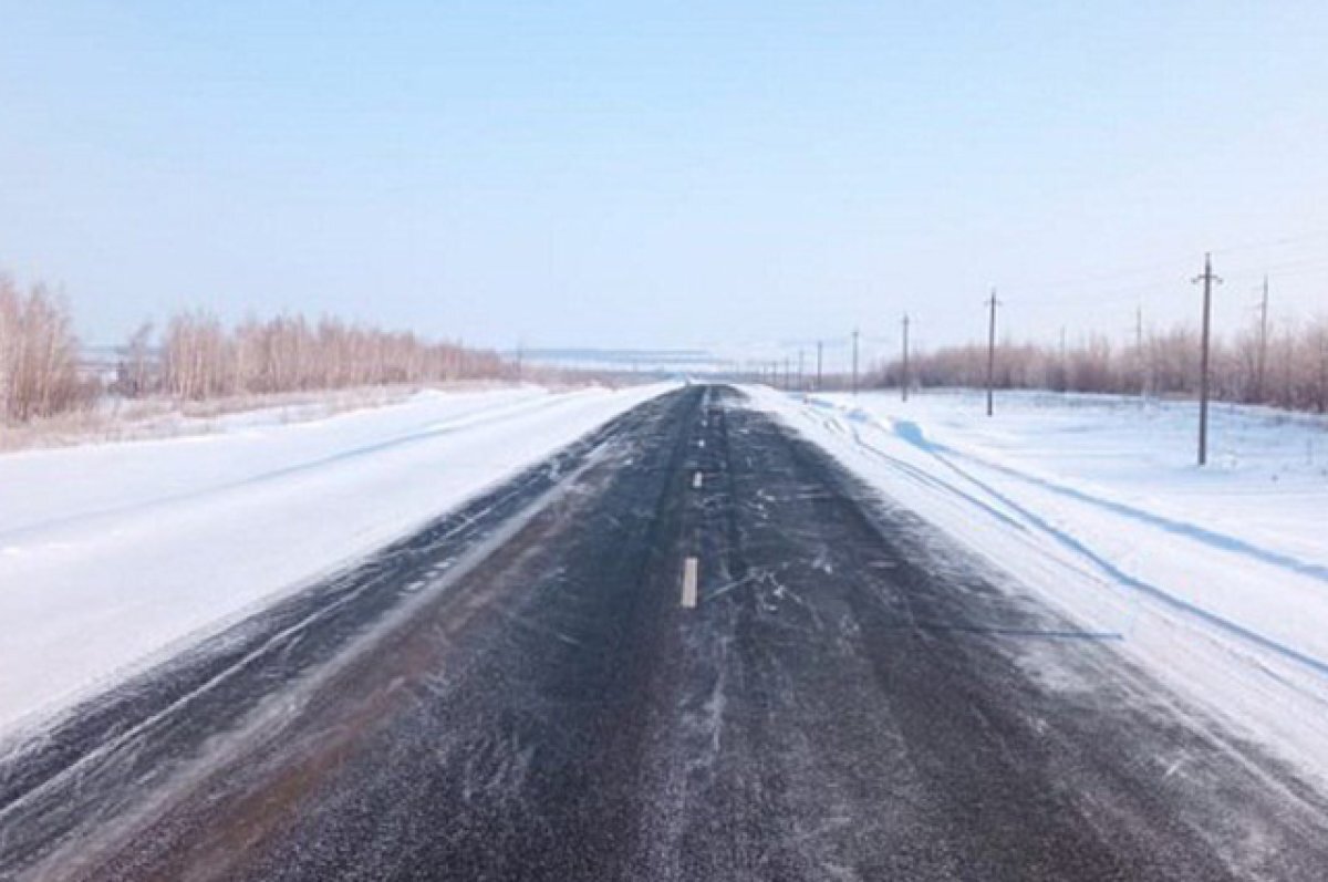    В Оренбуржье перекрыты участки трасс в трех районах.