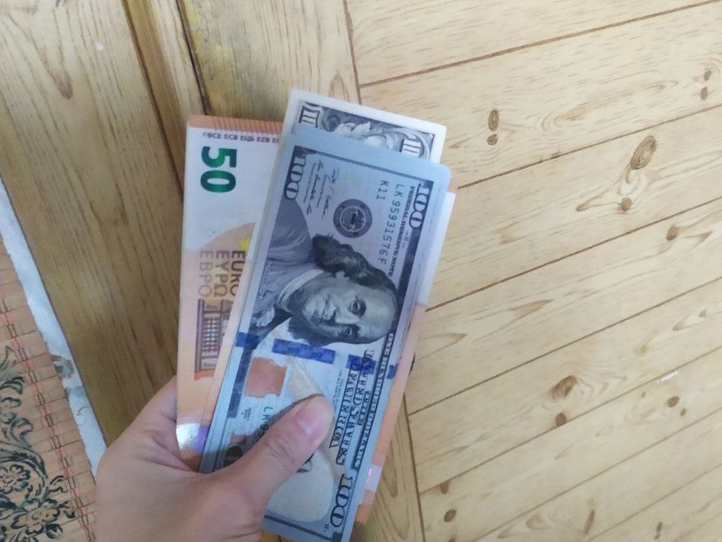 Этот старинный обычай поможет вам привлечь в свой дом денежки