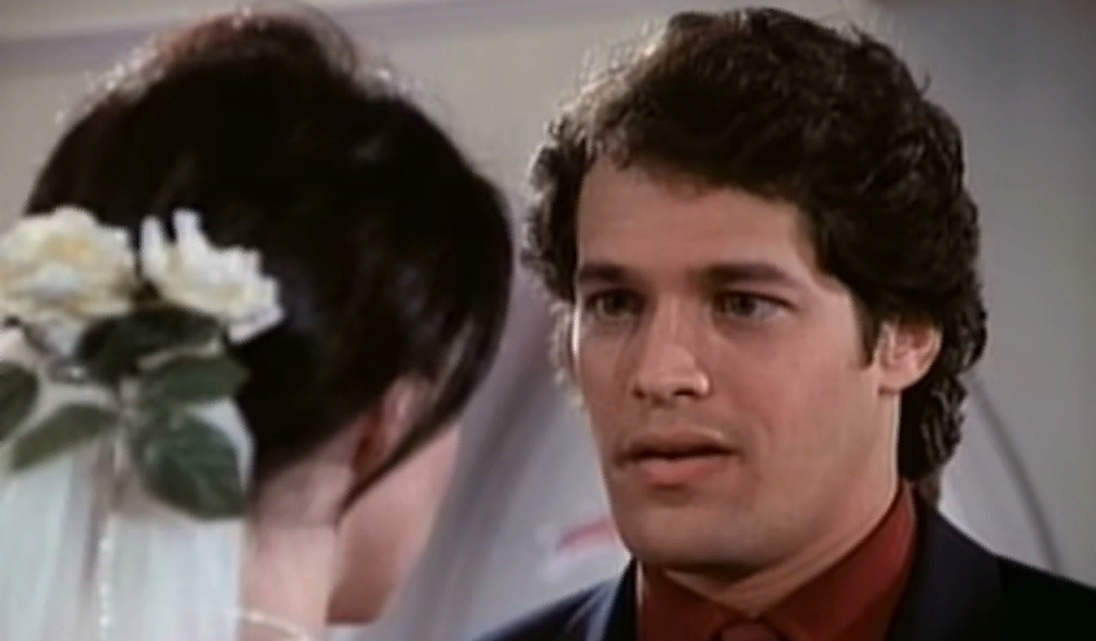 дженнифер энистон и дэвид швиммер. сериал друзья. райан рейнольдс и хью джекман фото. сериал друзья заставка. мэтт леблан и дэвид швиммер.