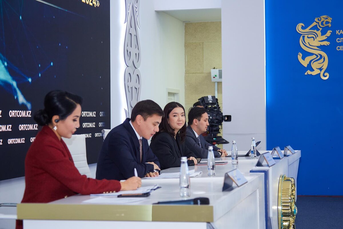 рынок легкой промышленности казахстана. нпз завод в казахстане. легкая промышленность промышленность. нефтеперерабатывающий завод румыния. рабочие промышленных предприятий.